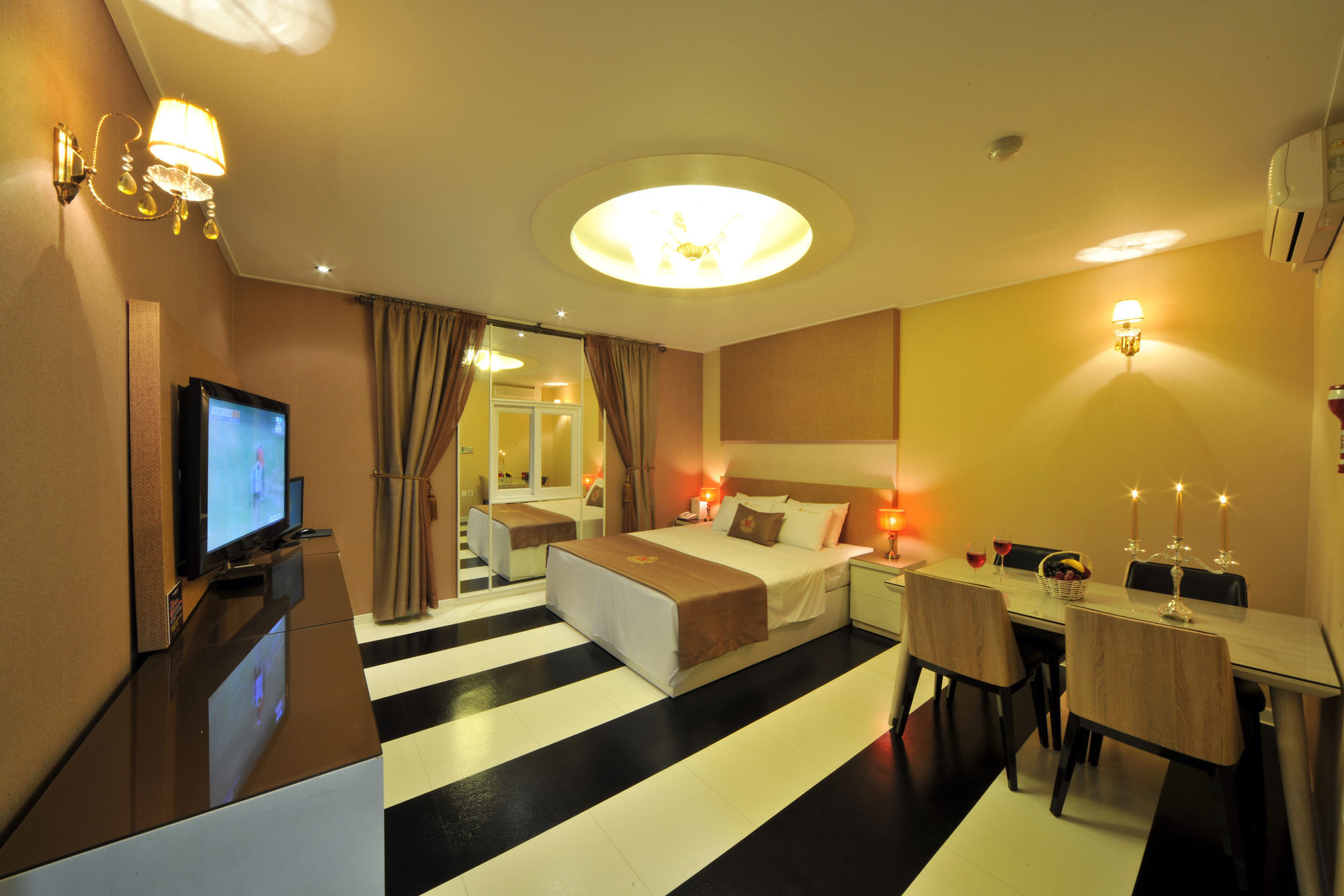 S Hotel Gwangju Metropolitan City Exterior photo